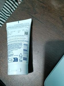 CeraVe Brightening Cream with Niacinamide