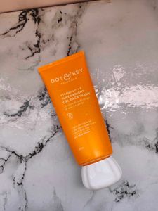 Dot &amp; Key Facewash And Moisturizer