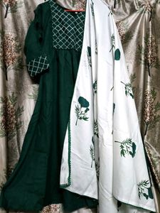 🤩New Green &amp; White Kurta Set A-line