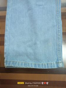(N-49) 28 Size Straight Denim Jeans