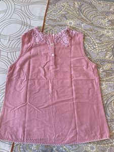 Set Of 2 Tops