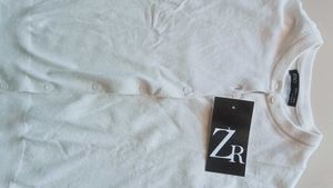 ZR White Casual T-Shirt - New with Tags
