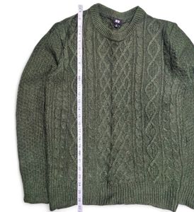 Uniqlo Knitted Pullover | Chest 40