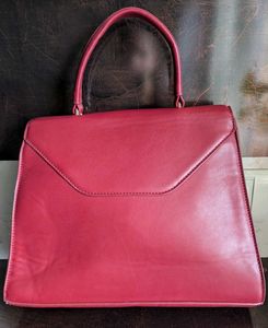 Red/Maroon Leather Handbag With Sling Belt 👜😍❤️