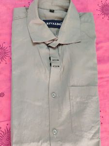 Silver Full Sleeve Formal Shirt 40 Size