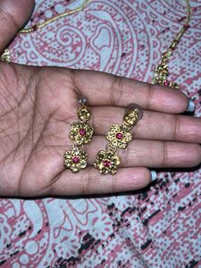 Elegant Necklace &amp; Earring Set