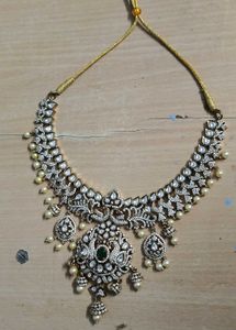 short necklace