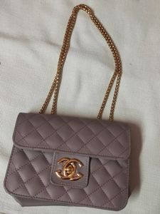 Gucci Symbol Sling Bag 🛍️