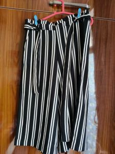 MAX Striped Palazzo Pants - Medium
