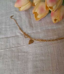golden heart link charm bracelet anti tarnish