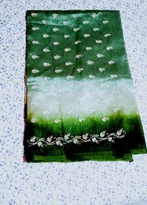 Emerald Green Embellished Silk Sare2