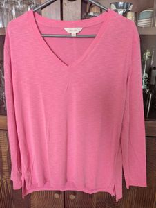 Coral V-Neck Long Sleeve Top