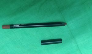 SUGAR Lip Liner 04 Tan fan