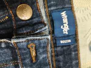 Wrangler men&#39;s denim jeans in 34 size
