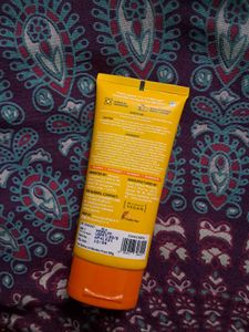 Aqualogica Glow Dewy Sunscreen SPF PA with APF
