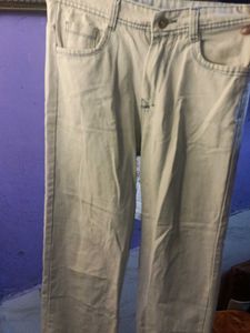 Cool Baggy Off White Colour