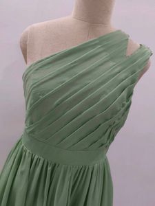 Elegant One-Shoulder Dress