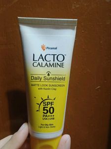 Lacto Calamine Sunshield SPF 50
