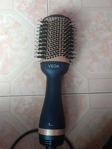 Vega Hot Hair Brush