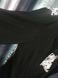 Chic Black &amp; White Mini Dress