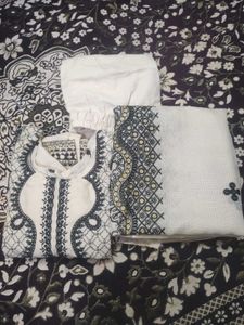 Pakistani Suit
