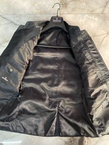 Blackberry Mens Suit