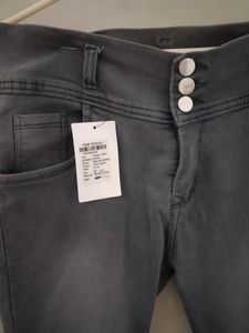 Premium Ankle Length Jeans