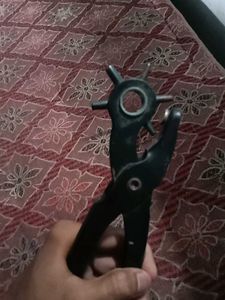 Belt Holl Machin