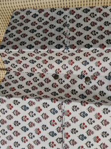 Floral Sleeveless Bandi