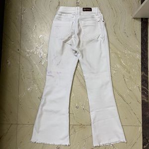 KASSUALLY - White Bootcut Jeans