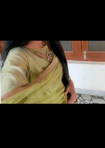 Manyawar Mohey Gown