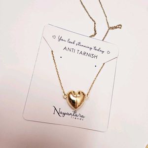 Chunky Magnetic Heart necklace