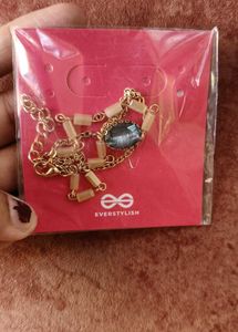 Anti-Tarnish Charming Blue Stone Hand Bracelet