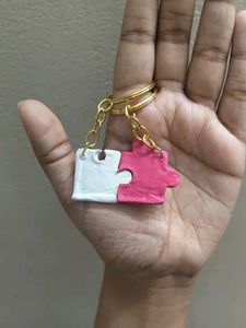Puzzle Piece Keychains 🩷 🤍