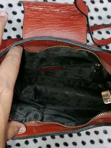 GUCCI GG Logo Leather Shoulder Bag