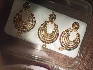 Gorgeous Ethnic Style Earrings
