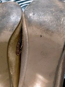 Very Beautiful Blacks Heels Belly