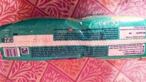 New Sealed Pack Pampers L Size 64 Count