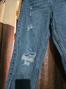 High Waisted Distressed Jeans