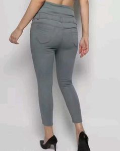Gray High-Waisted Skinny Jeans