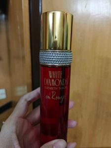 White Diamonds en Rouge Perfume