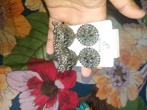 Statement Jhumkas