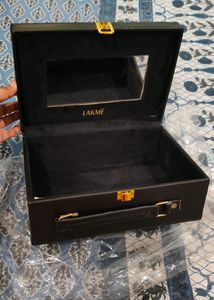 Lakme Velvet Vanity Box Big Size