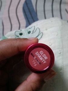 nykaa get cheeky glow shawty tintstick  used once