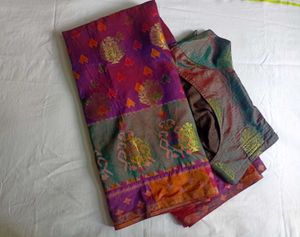 Vintage Woven Ikat Pochampalli Pure Silk Saree