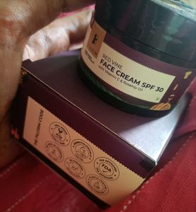 Pilgrim Redwine Cream For Youthful Glow ✨❤️