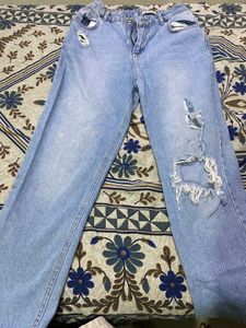 Ripped Denim Mom Fit Jeans