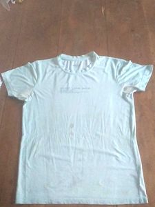 T- Shirt