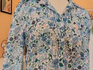 Floral Cropped Blouse