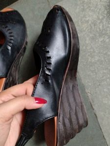 Price Drop⏰ Leather Wedges